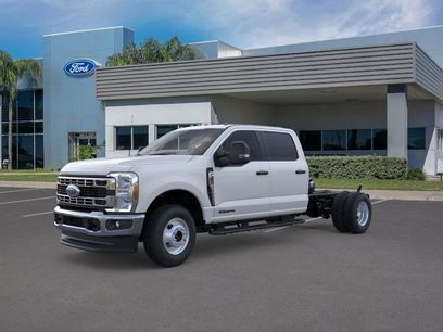 New 2025 Ford F350 4x4 Crew Cab DRW Super Duty