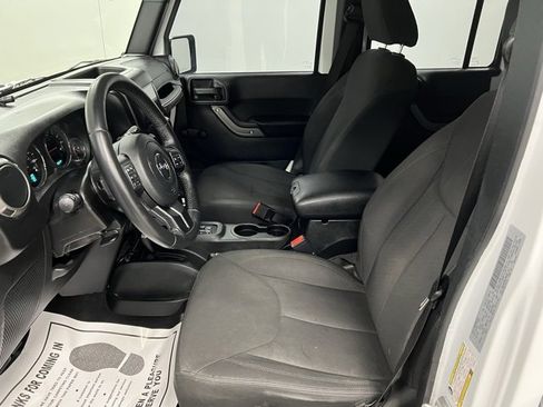 Used 2016 Jeep Wrangler Unlimited Sport w/ Connectivity Group image 23