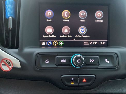 Used 2024 GMC Terrain SLE w/ Driver Convenience Package image 8