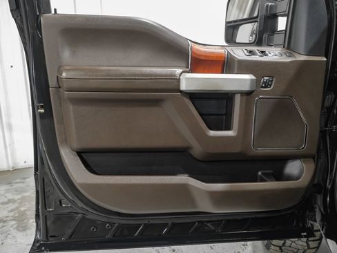 Used 2022 Ford F250 King Ranch w/ King Ranch Ultimate Package AWD/4WD image 43