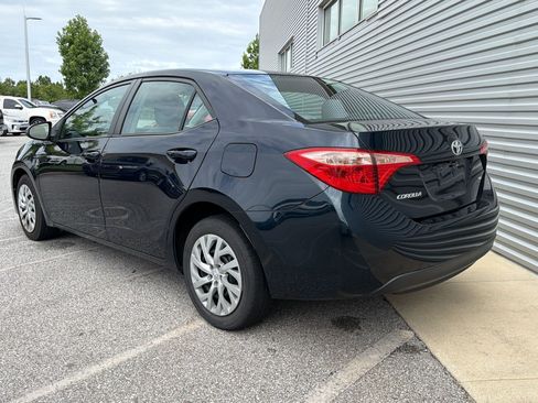 Used 2019 Toyota Corolla LE FWD image 2