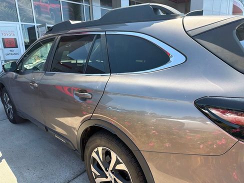 Used 2022 Subaru Outback Limited XT AWD/4WD image 7