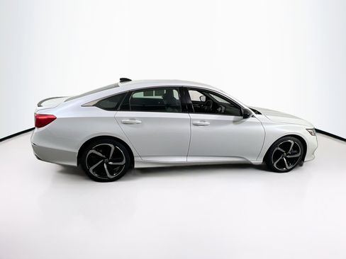Used 2022 Honda Accord Sport image 4