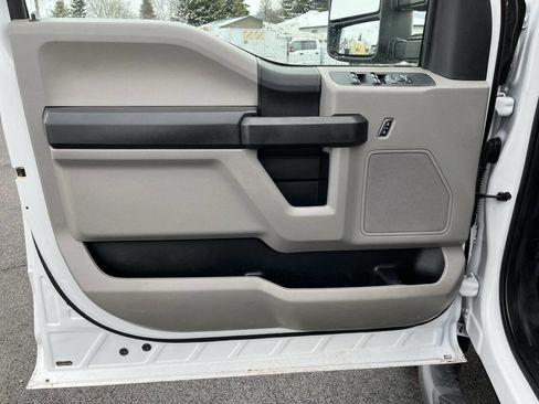 Used 2019 Ford F250 XL w/ Power Equipment Group image 10