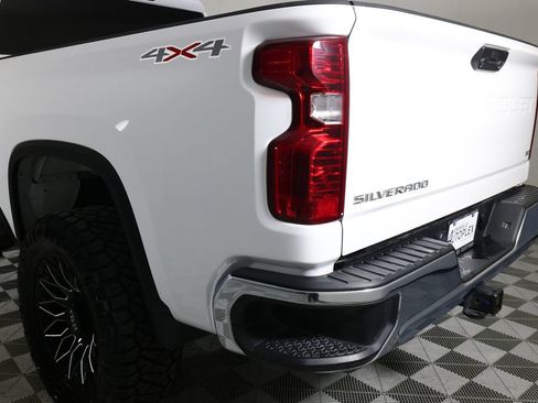 Used 2025 Chevrolet Silverado 2500 LT w/ Convenience Package AWD/4WD image 44
