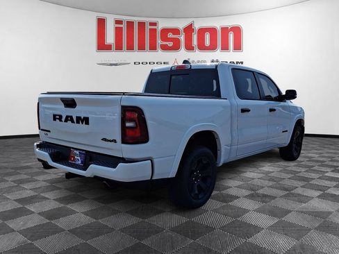 Used 2025 RAM 1500 Big Horn AWD/4WD image 4