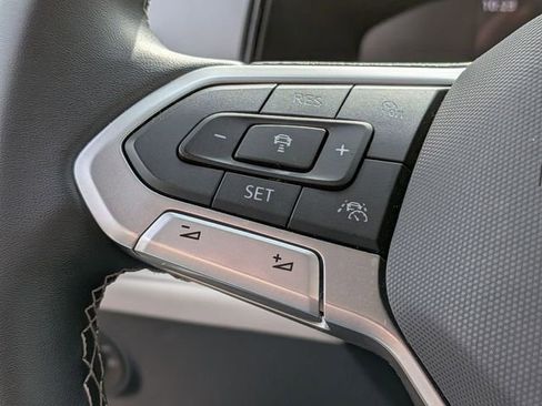 Used 2025 Volkswagen Taos S image 18