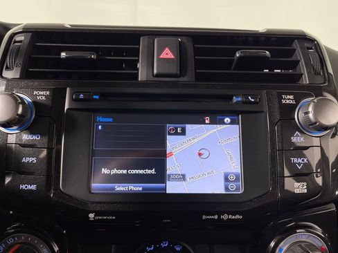 Used 2018 Toyota 4Runner TRD Off-Road image 20