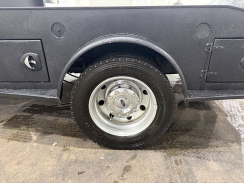 Used 2017 Ford F550 XLT w/ XLT Value Package image 49