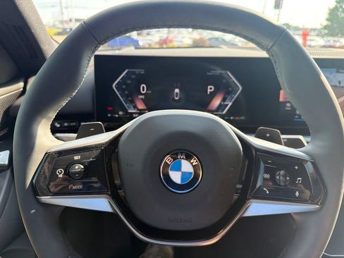Used 2026 BMW 530i w/ Premium Package RWD image 18