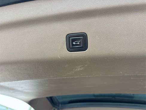 Used 2021 GMC Yukon Denali w/ Denali Ultimate Package image 17