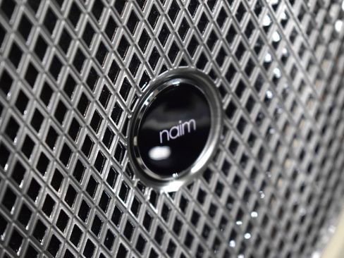 New 2025 Bentley Bentayga image 41