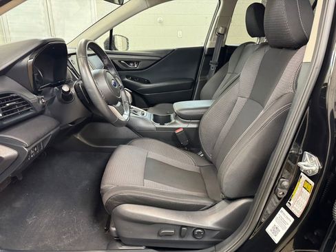 Used 2024 Subaru Outback Premium image 11
