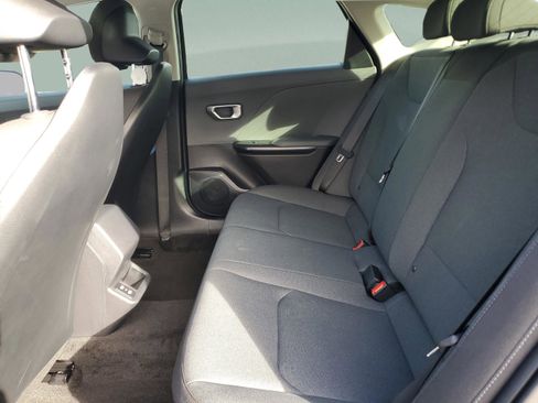 New 2025 Kia K4 LXS image 8