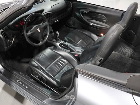 Used 2002 Porsche 911 Cabriolet image 20