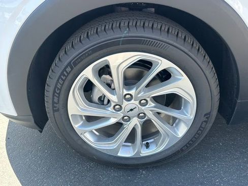 New 2027 Chevrolet Bolt LT image 31