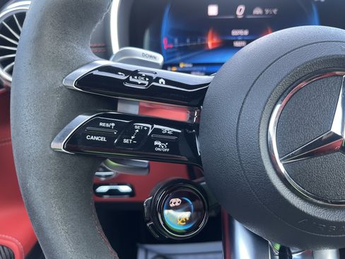 Used 2022 Mercedes-Benz SL 63 AMG 4MATIC image 22