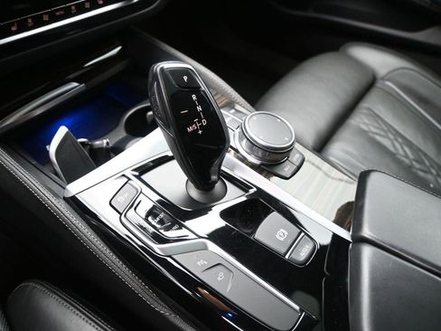 Used 2018 BMW 540i xDrive image 5