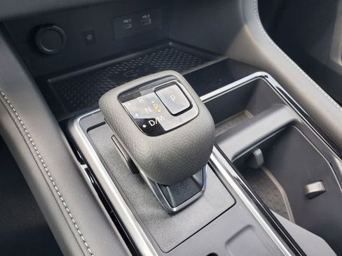 New 2025 Nissan Pathfinder SL AWD/4WD image 35