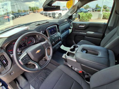 Used 2021 Chevrolet Silverado 1500 Custom w/ Safety Confidence Package RWD image 18