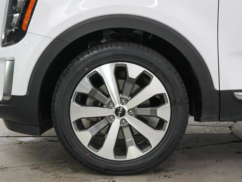 Used 2022 Kia Telluride EX w/ EX Premium Package AWD/4WD image 30