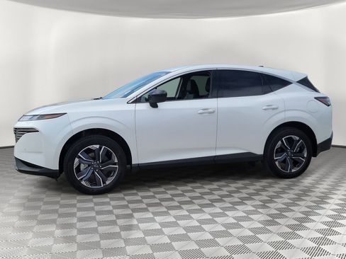 Used 2025 Nissan Murano SV image 9