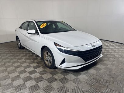 Certified 2023 Hyundai Elantra SE w/ Cargo Package