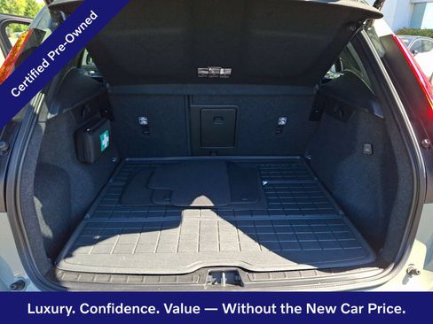 Certified 2024 Volvo XC40 B5 Plus w/ Protection Package Premier AWD/4WD image 30