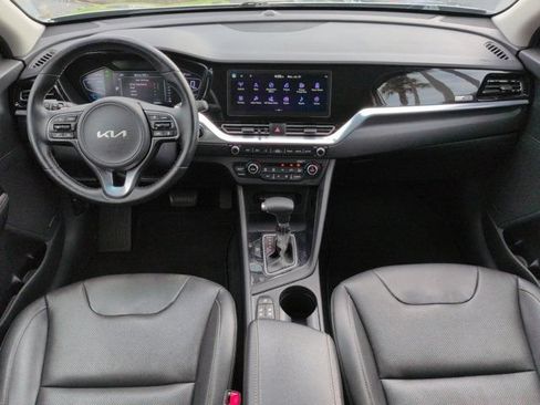Used 2022 Kia Niro EX Premium FWD image 14