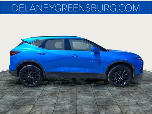 Used 2024 Chevrolet Blazer LT w/ Convenience Package AWD/4WD image 2