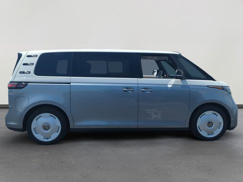 New 2025 Volkswagen ID. Buzz 1st Edition image 6