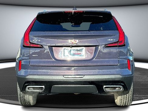 Used 2024 Cadillac XT4 Premium Luxury image 5