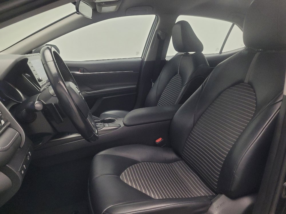 Used 2022 Toyota Camry SE FWD image 17
