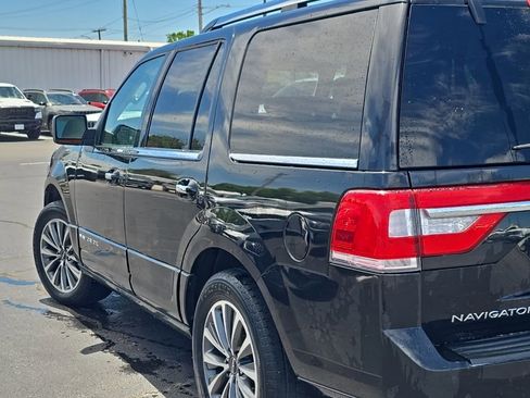 Used 2015 Lincoln Navigator 4WD image 57