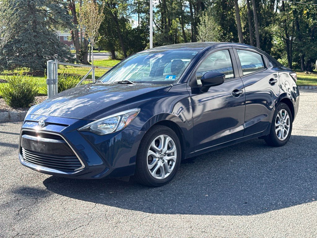 Used 2018 Toyota Yaris iA FWD image 3