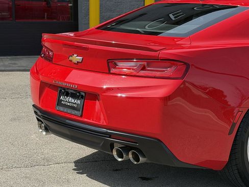 Used 2017 Chevrolet Camaro LS w/ Technology Package image 40