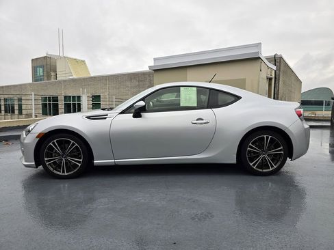 Used 2013 Subaru BRZ Premium image 2