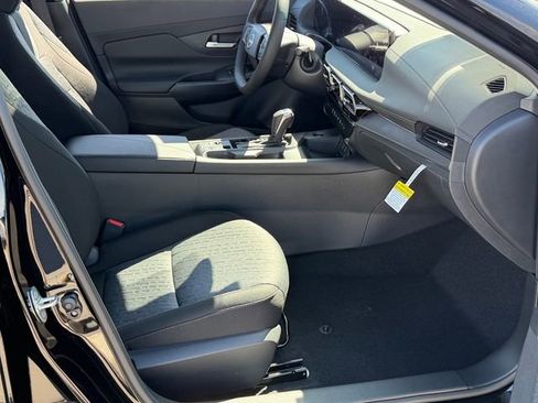 New 2026 Nissan Sentra SV w/ SV Convenience Package FWD image 25