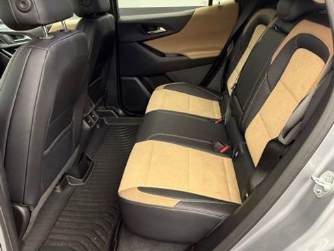 Used 2025 Chevrolet Equinox ACTIV image 53