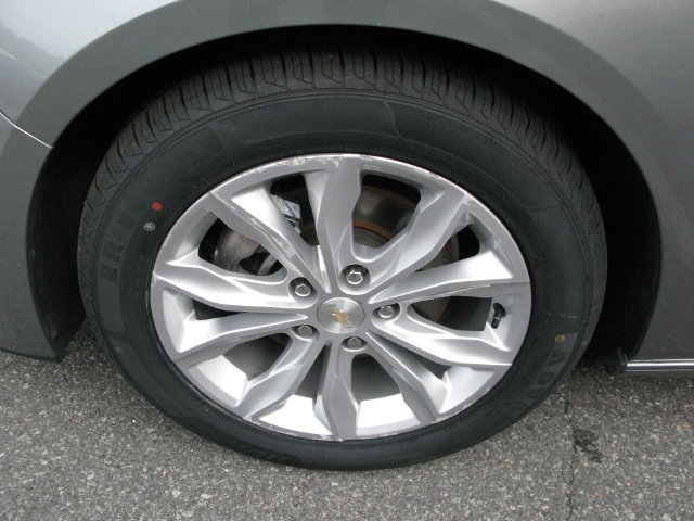 Used 2024 Chevrolet Malibu LT FWD image 10