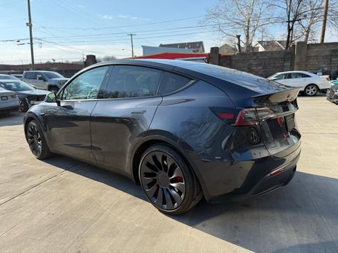 Used 2025 Tesla Model Y Performance AWD/4WD image 4