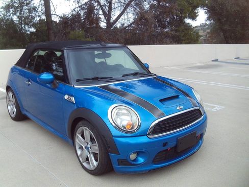 Used 2010 MINI Cooper S FWD image 2