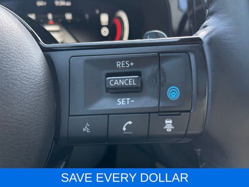 Used 2022 Nissan Pathfinder Platinum w/ Lighting Package (N93) FWD image 26