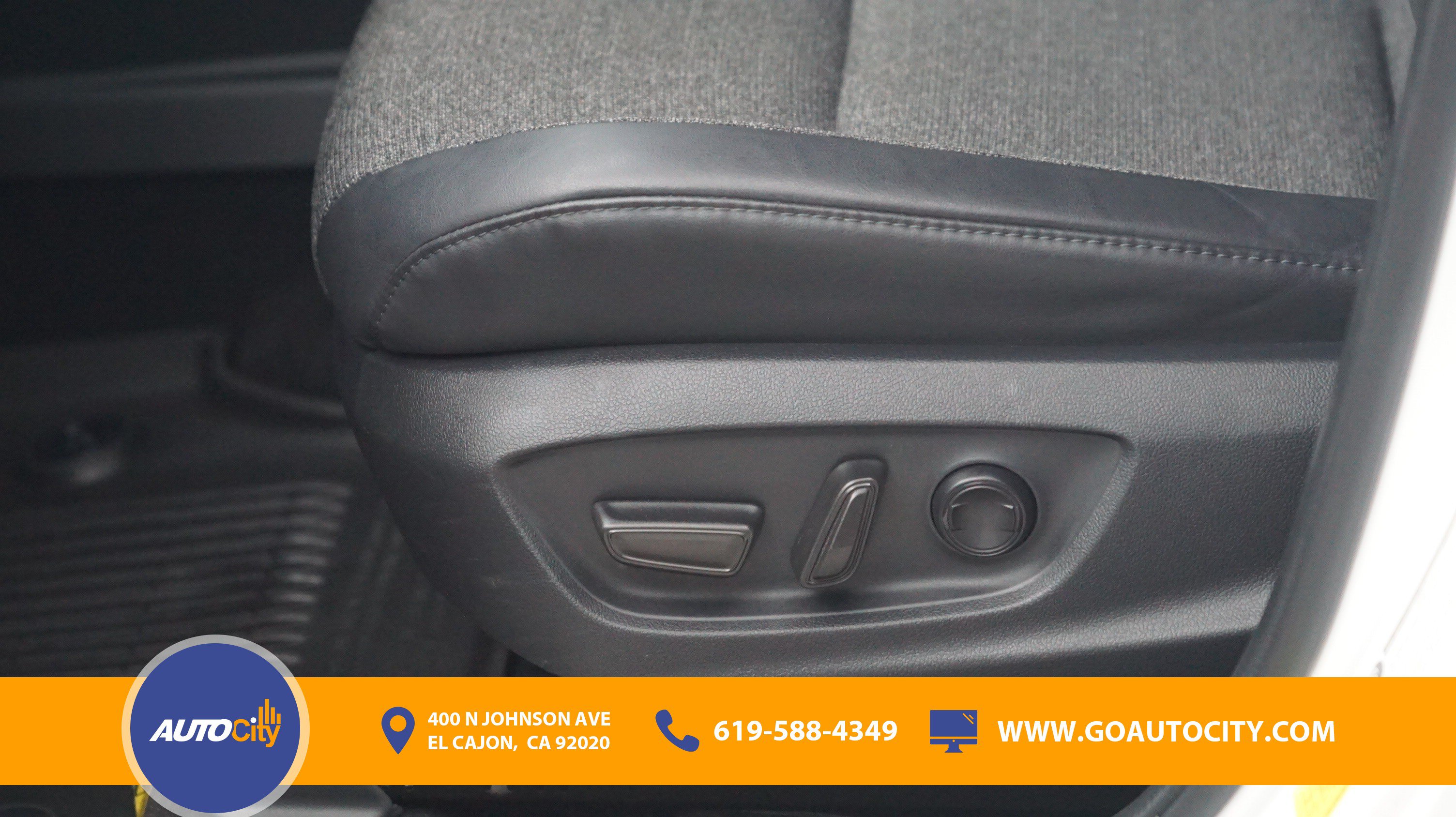 Used 2023 Toyota Crown AWD/4WD image 18
