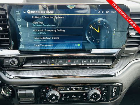 Used 2025 Chevrolet Silverado 2500 ZR2 image 9