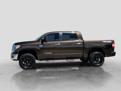 Used 2019 Toyota Tundra Limited w/ Limited Premium Package AWD/4WD image 3