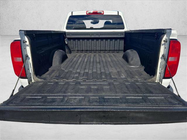 Used 2022 Chevrolet Colorado LT w/ Safety Package RWD image 6