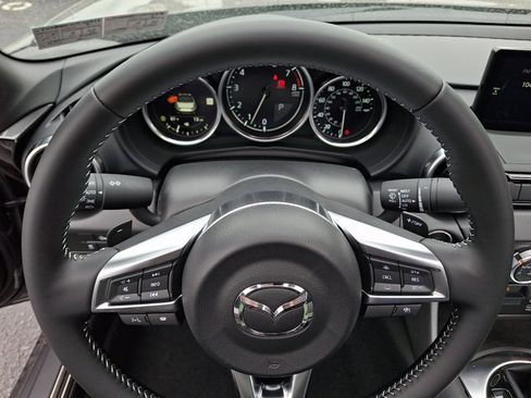 New 2026 MAZDA MX-5 Miata Grand Touring w/ Appearance Package RWD image 15