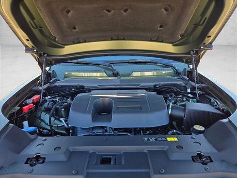 New 2026 Land Rover Defender 110 X-Dynamic SE image 17