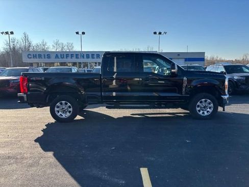 Used 2024 Ford F250 XLT image 1